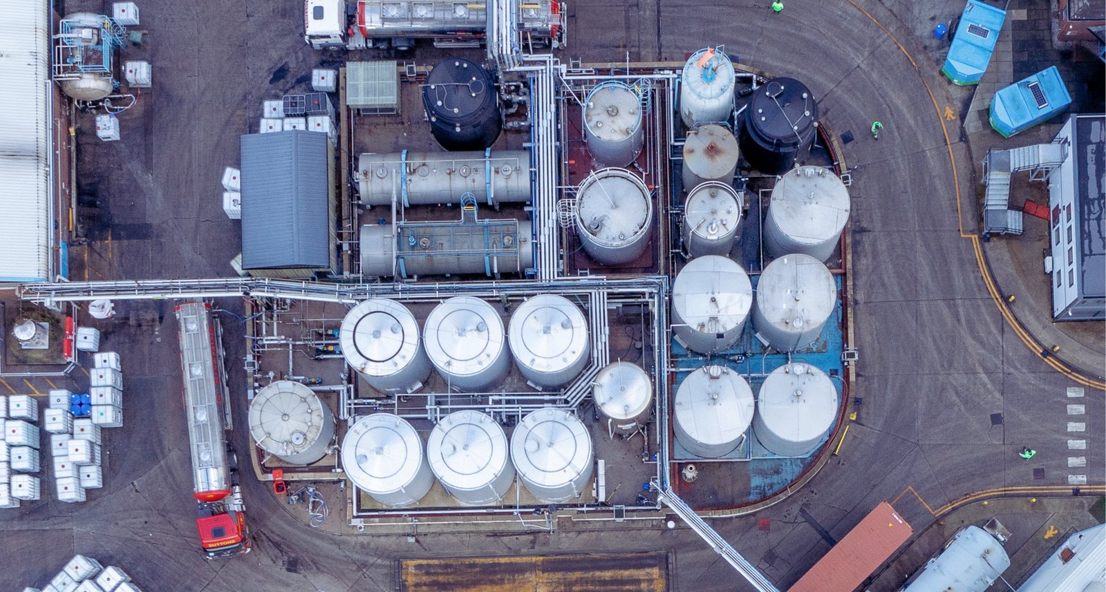 Aerial view of the tank farm and reaction plant at Irlam